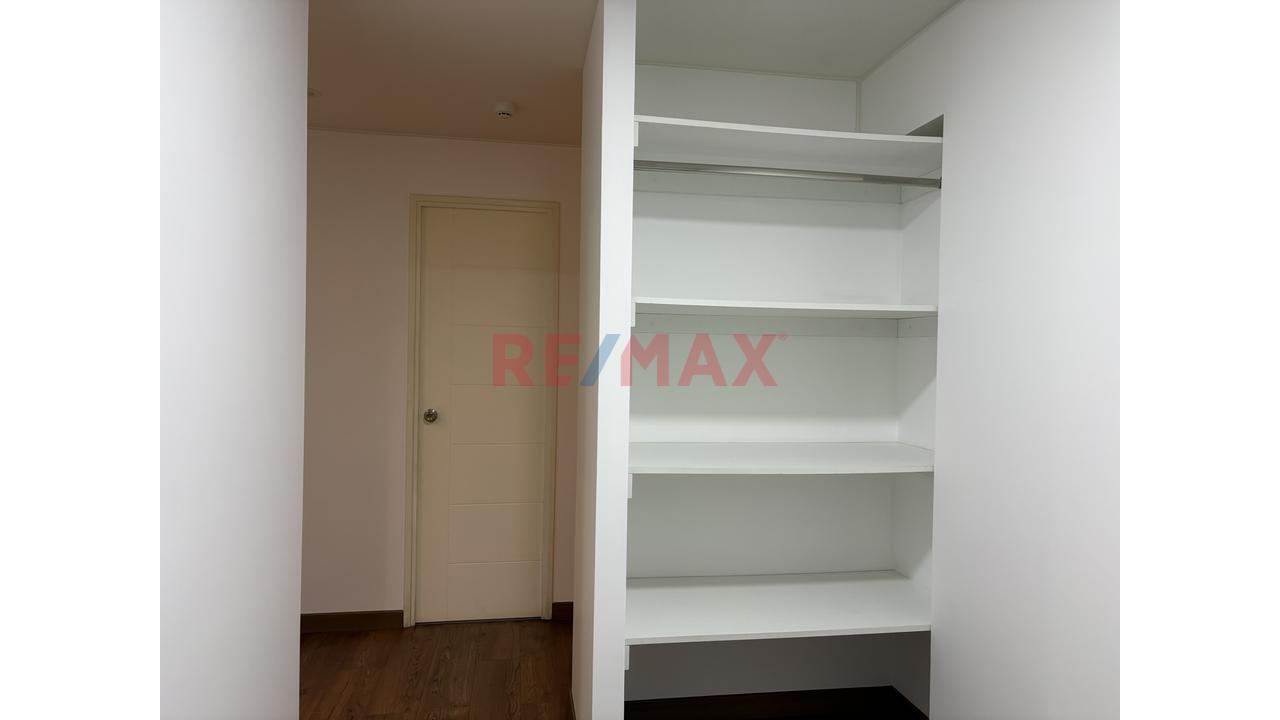 Alquiler De Departamento En Lince Limite Con San Isidro — foto 12