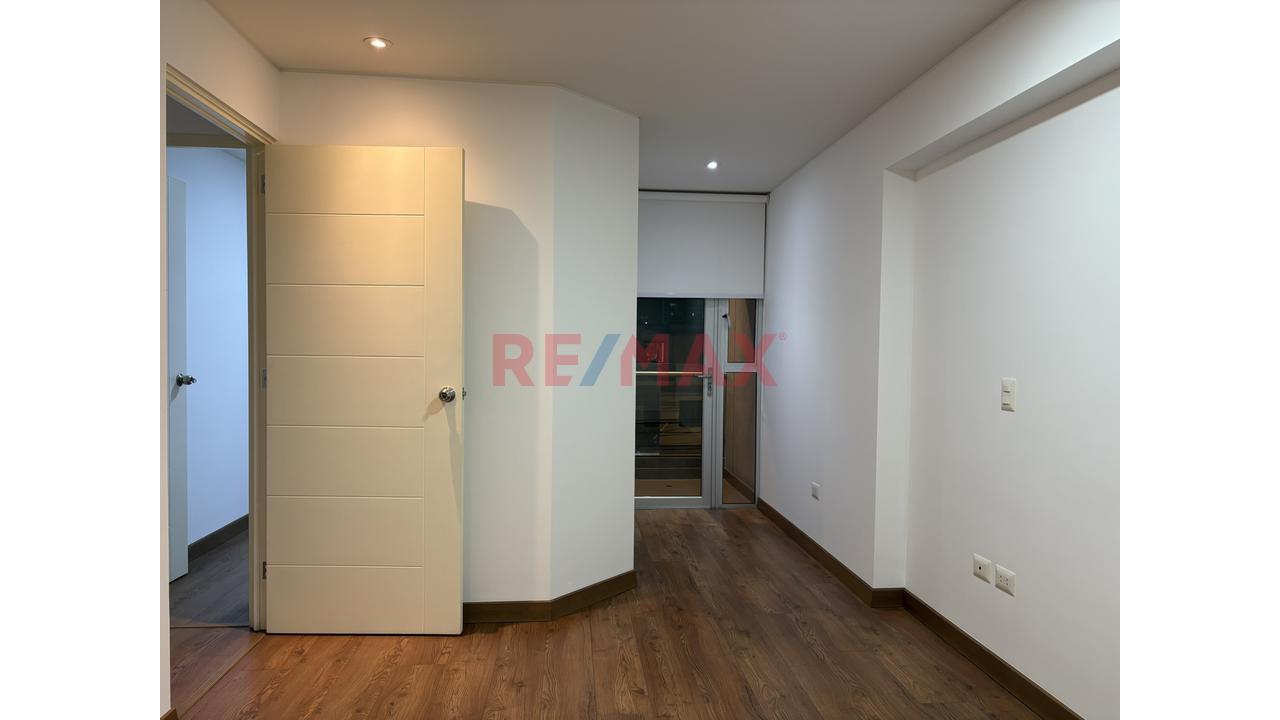 Alquiler De Departamento En Lince Limite Con San Isidro — foto 6