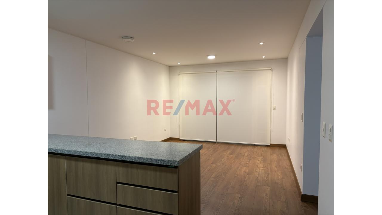 Alquiler De Departamento En Lince Limite Con San Isidro — foto 2