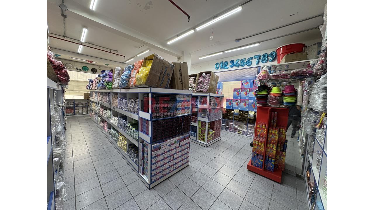 Venta De Local Comercial De 2 Pisos + Azotea | 633 M² | Esquina En Paruro Cdra 9– Cercado De Lima — foto 7