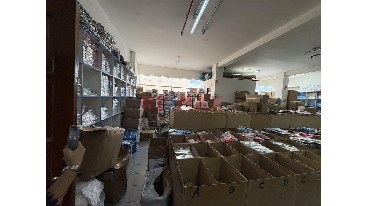 Venta De Local Comercial De 2 Pisos + Azotea | 633 M² | Esquina En Paruro Cdra 9– Cercado De Lima — foto 12