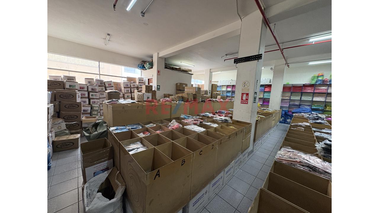Venta De Local Comercial De 2 Pisos + Azotea | 633 M² | Esquina En Paruro Cdra 9– Cercado De Lima — foto 11