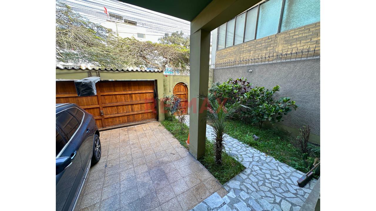 Casa Comercial En Alquiler - 12