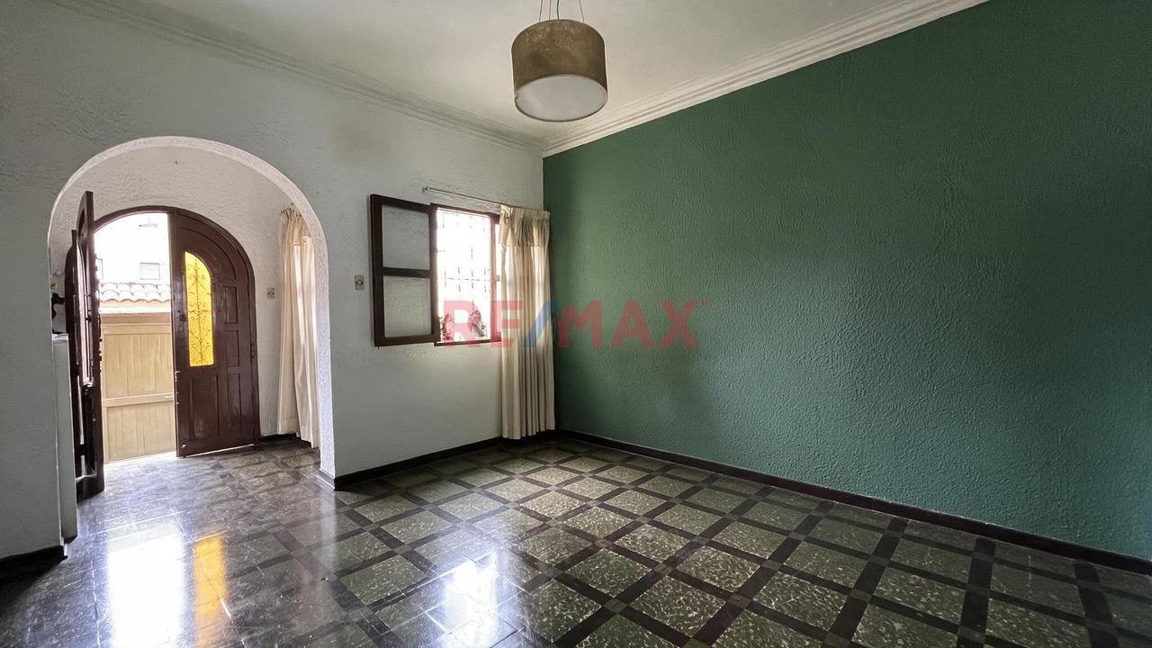 Casa En Venta En Jesús María | 172.25 M², 4 Dormitorios Y Jardines - 2