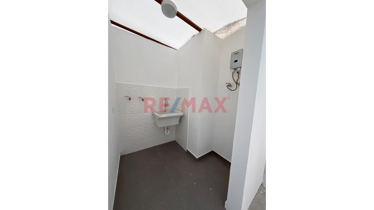 Venta De Casa En Urb. La Alameda Sur - Chilca - 8