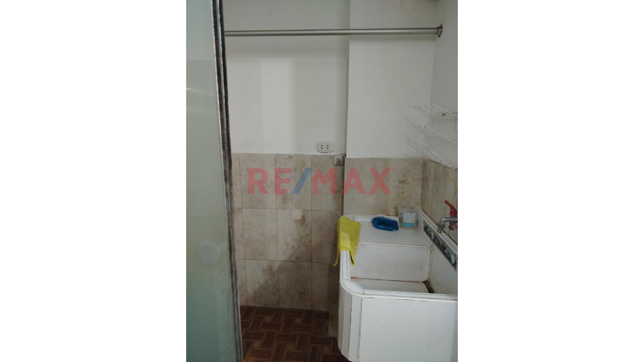 Venta De Casa Comercial En Vmt - 4