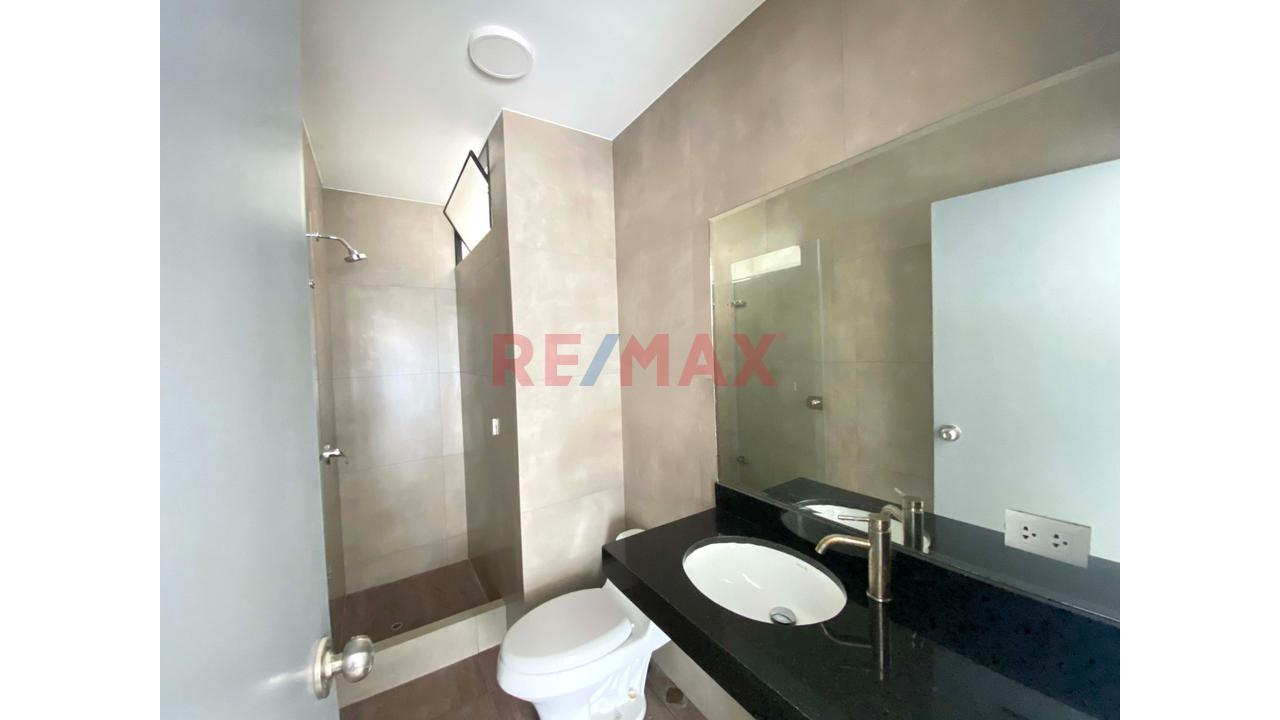 Vendo Hermosa Casa C/ Piscina, Urb. Las Terrazas De Caraponguillo Etp.3, Chosica - 3