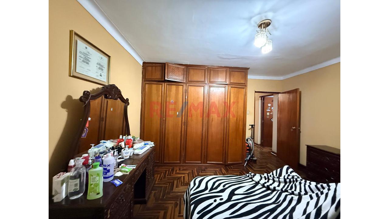 Vta Duplex 6D 3B San Roque Surco Ao240M2 - $220,000 — foto 4