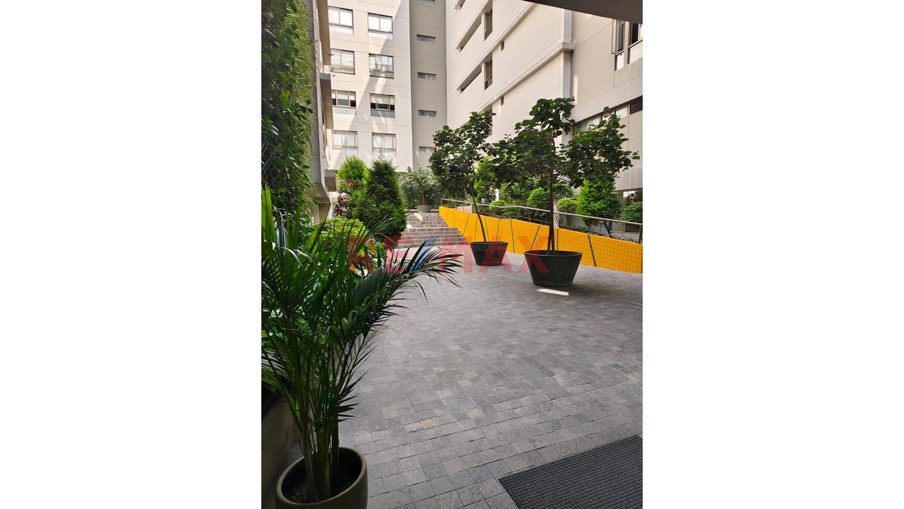 Alquiler De Moderno Departamento Amoblado De 1 Dormitorio Con Cochera | Francisco Del Castillo – Barranco — foto 12
