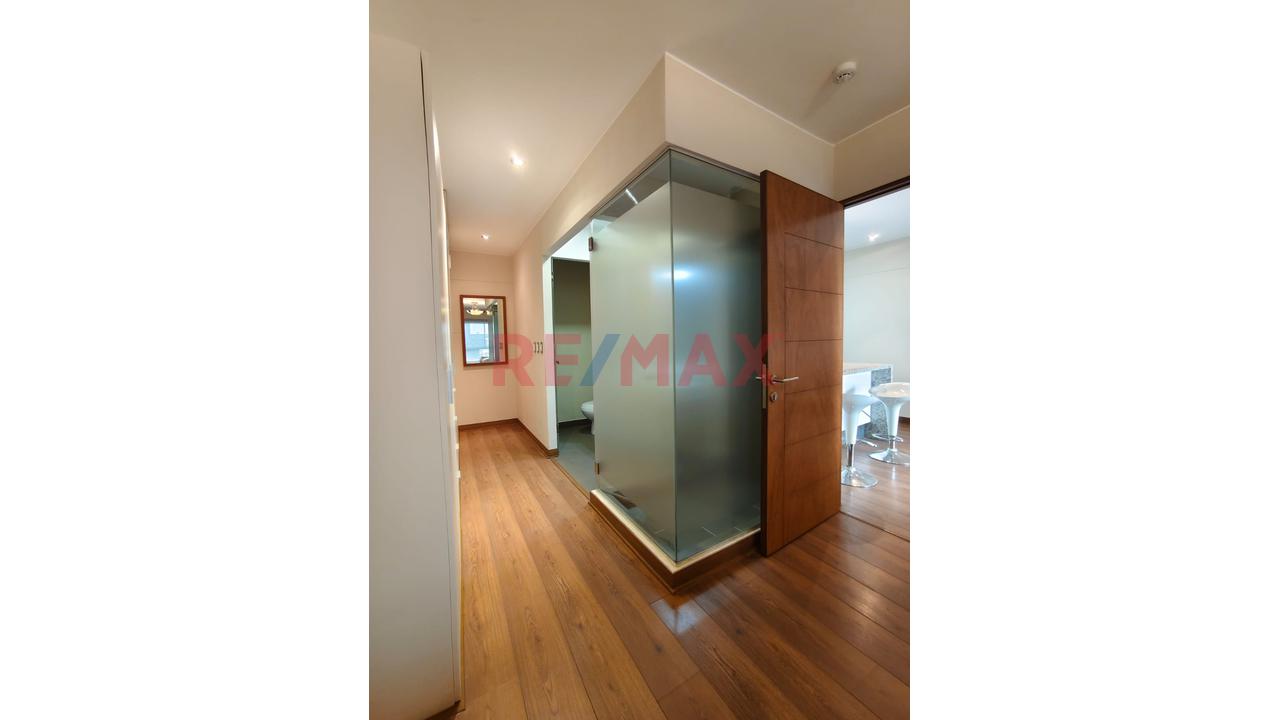 Alquiler De Moderno Departamento Amoblado De 1 Dormitorio Con Cochera | Francisco Del Castillo – Barranco — foto 3