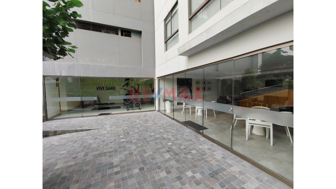 Alquiler De Moderno Departamento Amoblado De 1 Dormitorio Con Cochera | Francisco Del Castillo – Barranco — foto 2