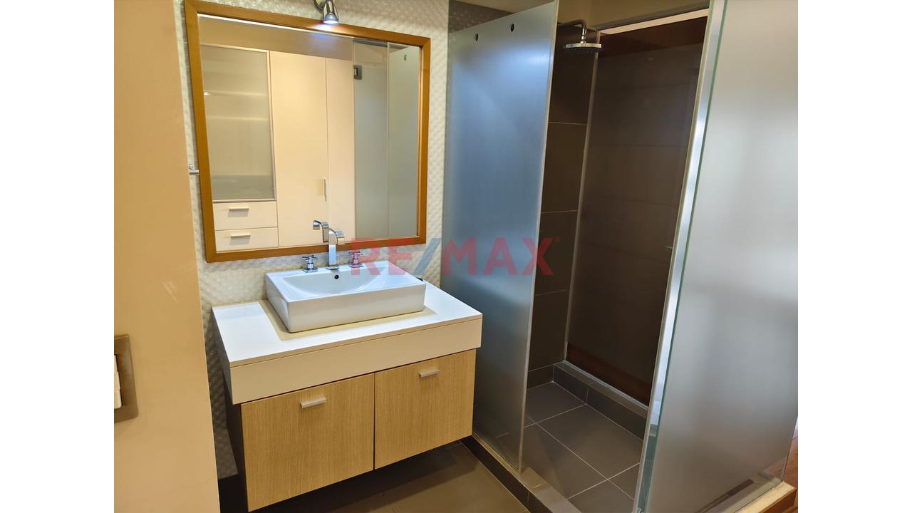 Alquiler De Moderno Departamento Amoblado De 1 Dormitorio Con Cochera | Francisco Del Castillo – Barranco — foto 11