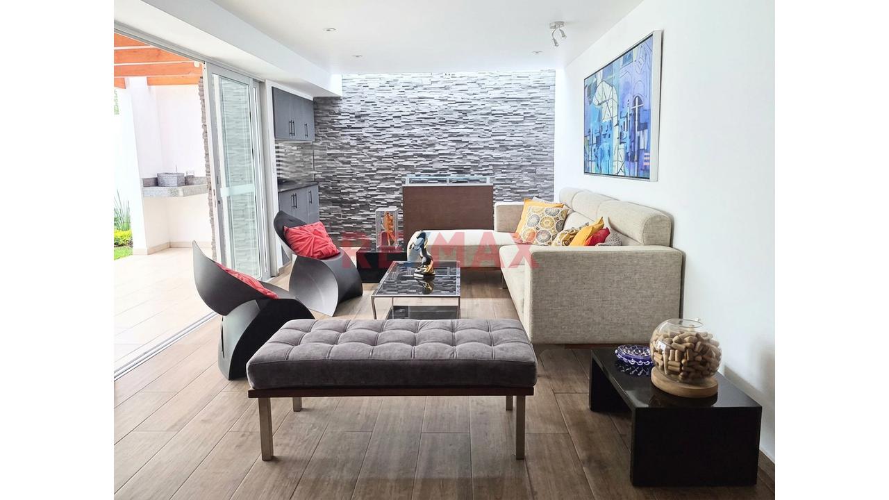 Venta De Elegante Departamento Amoblado En San Isidro 1Er Piso — foto 8