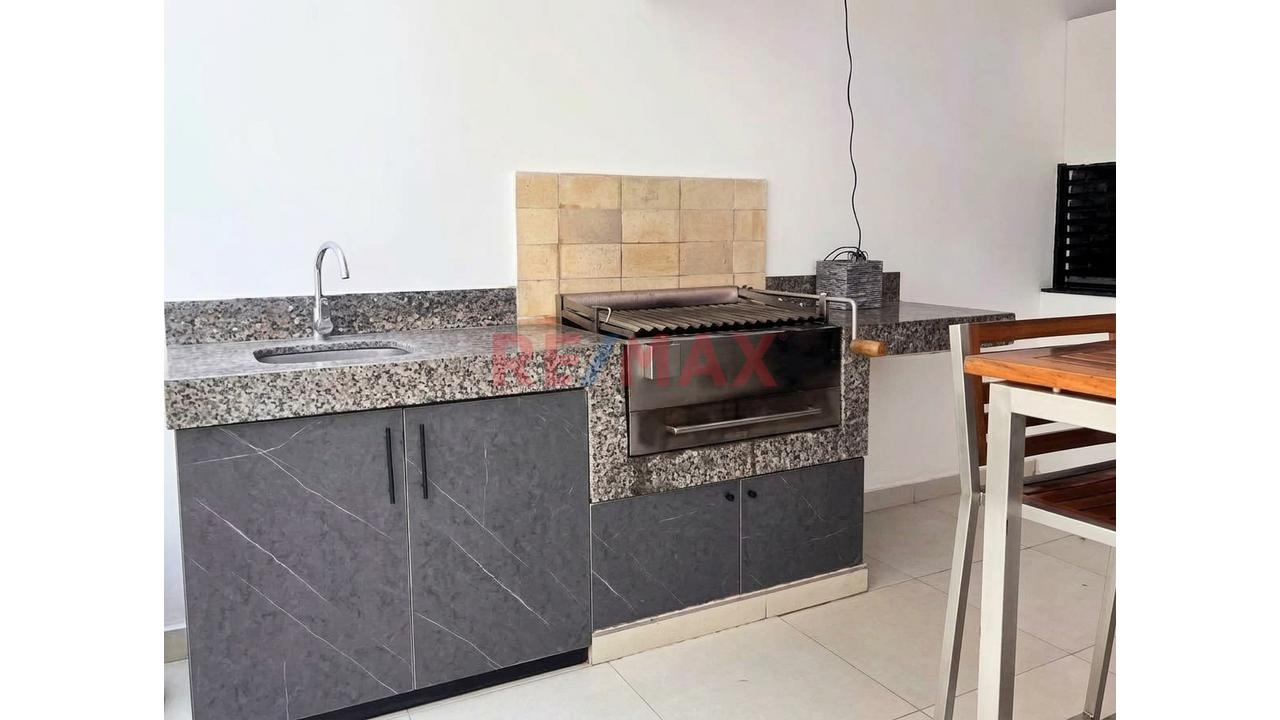Venta De Elegante Departamento Amoblado En San Isidro 1Er Piso — foto 5