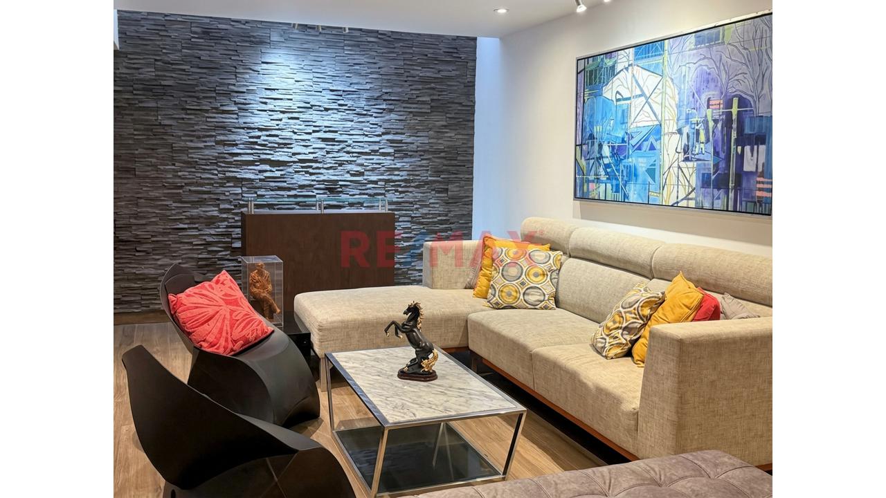 Venta De Elegante Departamento Amoblado En San Isidro 1Er Piso — foto 7