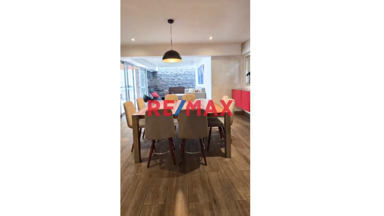 Venta De Elegante Departamento Amoblado En San Isidro 1Er Piso