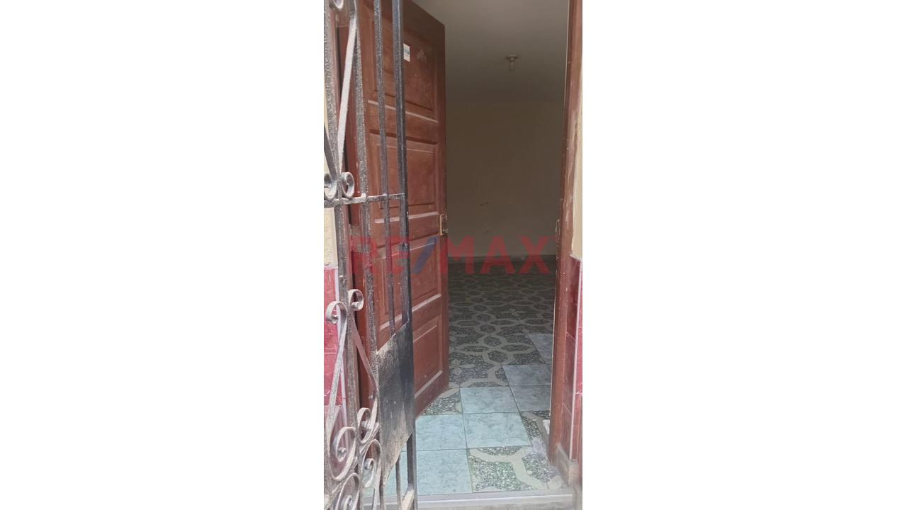 🏡 Venta De Casa De 2 Pisos En Independencia - 2