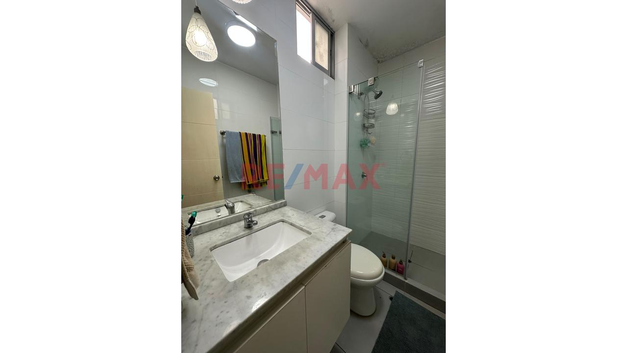 Alquilo Acogedor Departamento Amoblado En Av. Sergio Bernales — foto 15