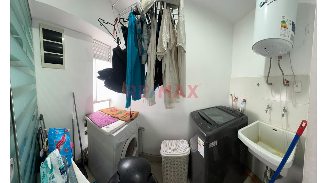 Alquilo Acogedor Departamento Amoblado En Av. Sergio Bernales — foto 9