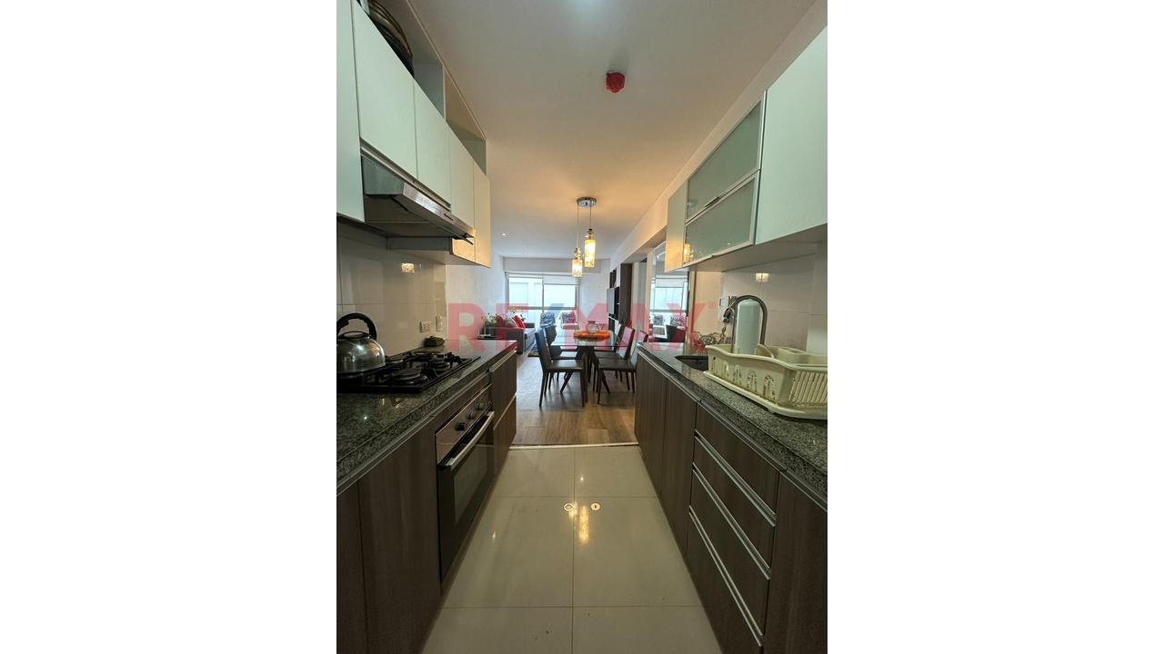 Alquilo Acogedor Departamento Amoblado En Av. Sergio Bernales — foto 6