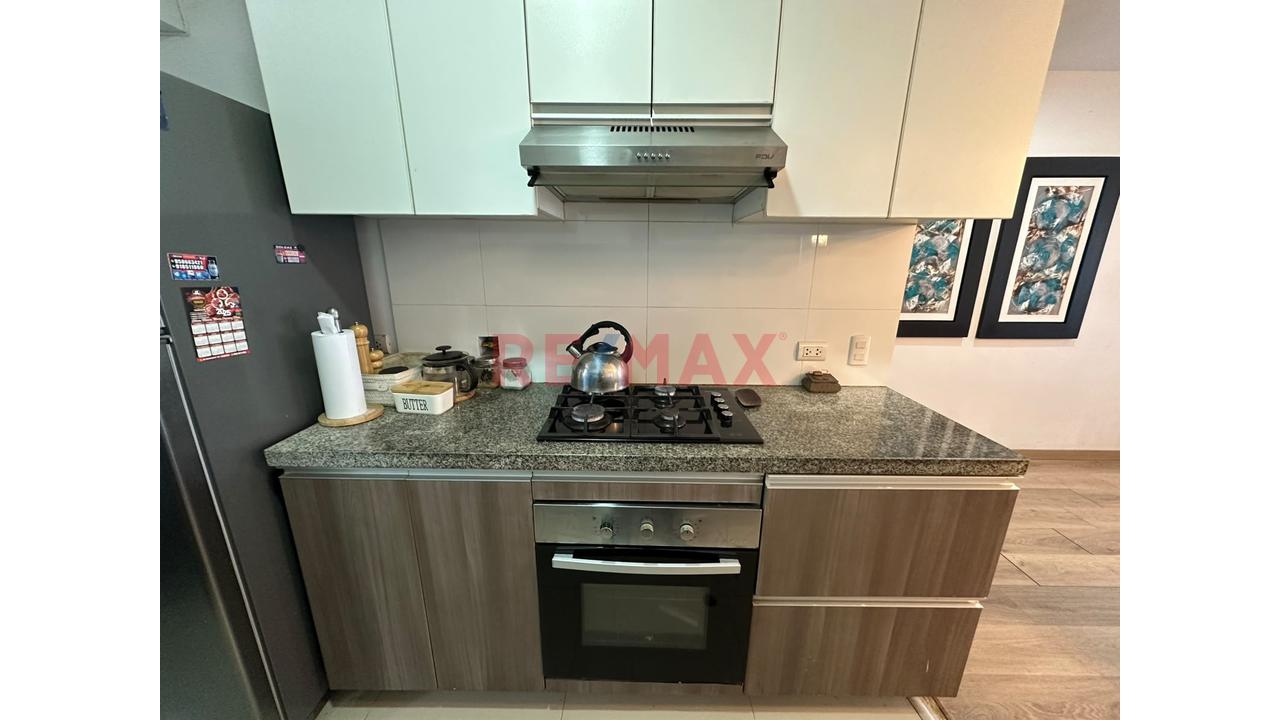 Alquilo Acogedor Departamento Amoblado En Av. Sergio Bernales — foto 7