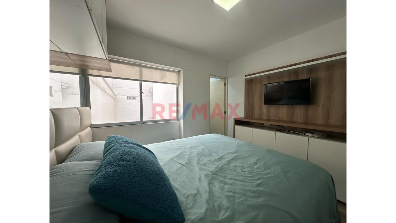 Alquilo Acogedor Departamento Amoblado En Av. Sergio Bernales — foto 12