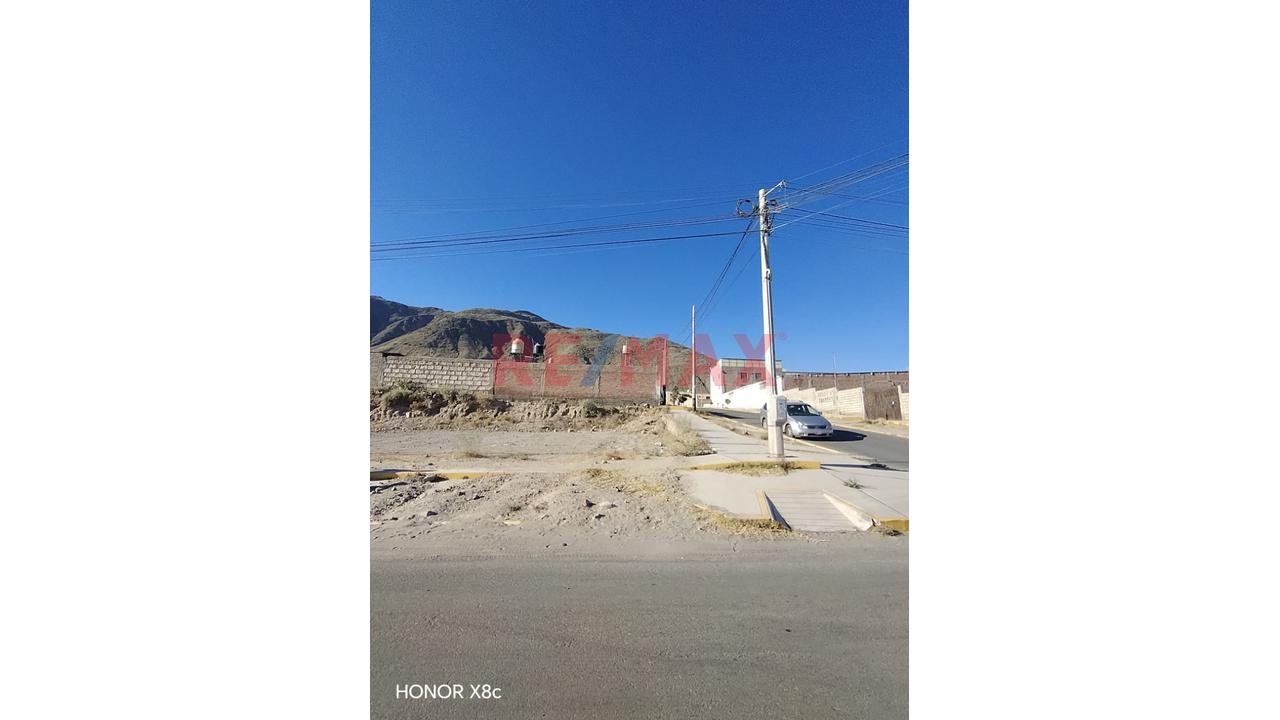 Vendo Terreno En Apipa En Esquina A Solo Una Cuadra De La Carretera Yura — foto 2
