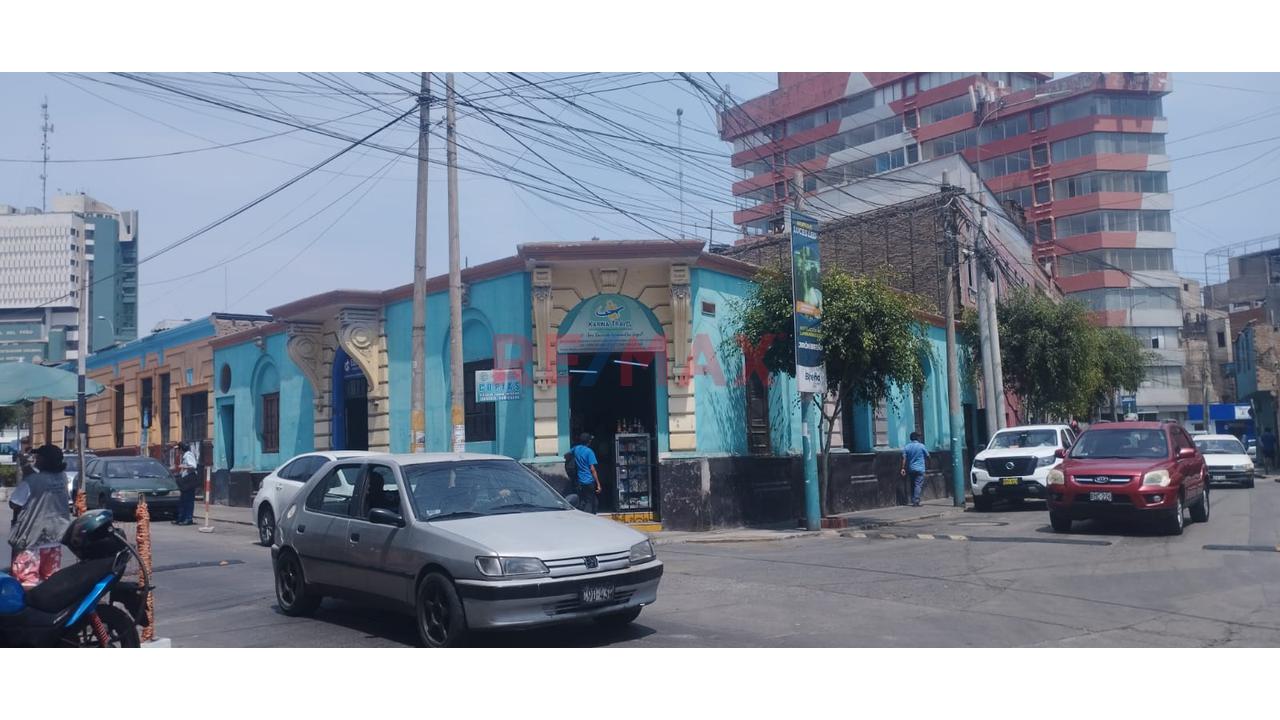 🏢 Venta De Local Como Terreno En Breña - 5