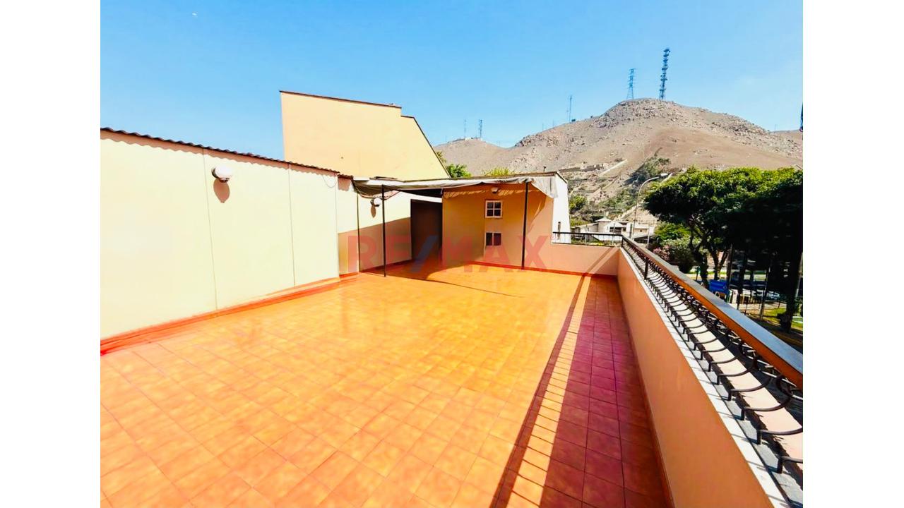 Venta Dúplex Tipo Casita Con Terreza Y Vista Al Parque La Molina - 13