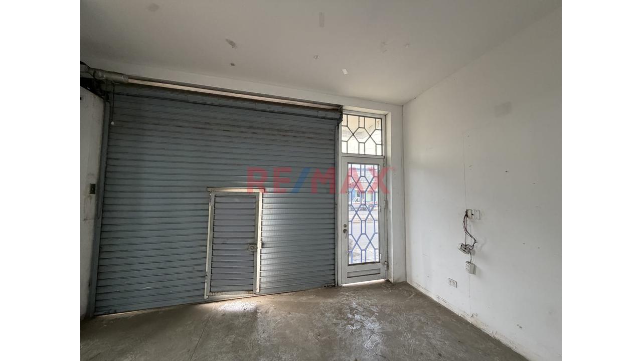 Se Alquila Amplio Local Comercial - 9