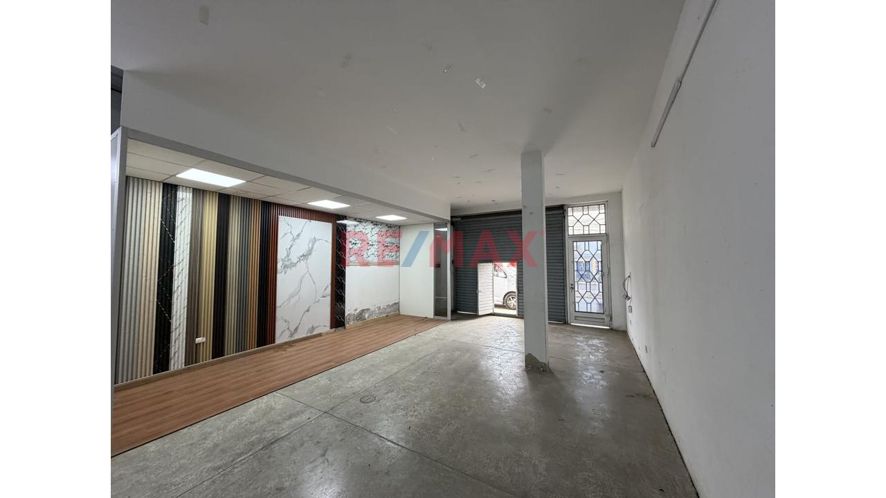 Se Alquila Amplio Local Comercial - 5
