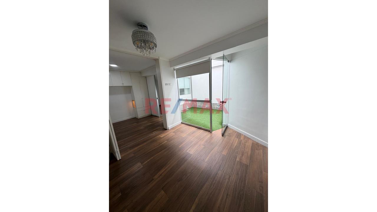 🏡✨ ¡Vive En Una De Las Zonas Con Mayor Proyección De Surquillo! 🌿 — foto 2