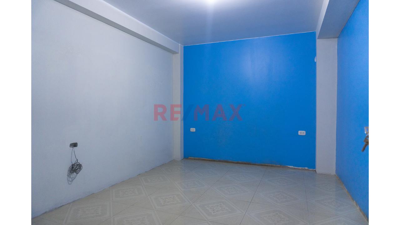 🏡 Venta Casa Comercial 2 Pisos + Azotea - 10