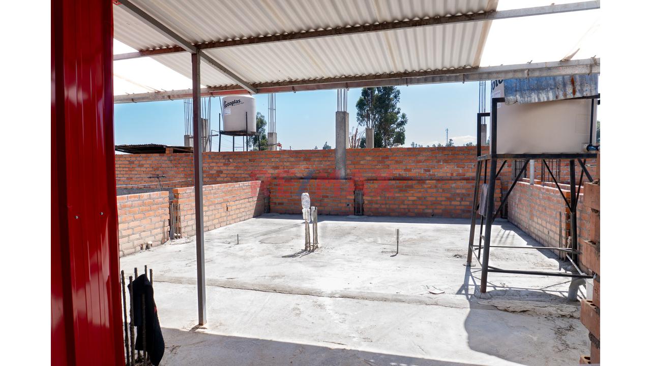 🏡 Venta Casa Comercial 2 Pisos + Azotea - 17