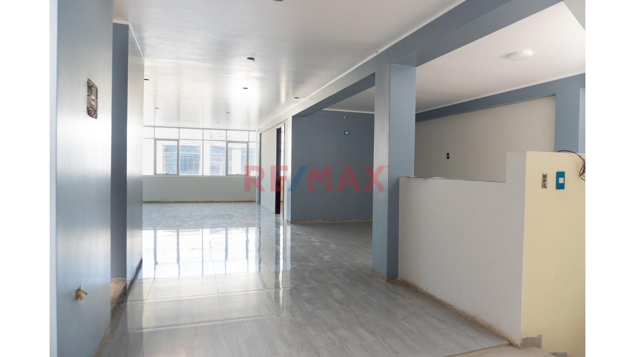 🏡 Venta Casa Comercial 2 Pisos + Azotea - 14