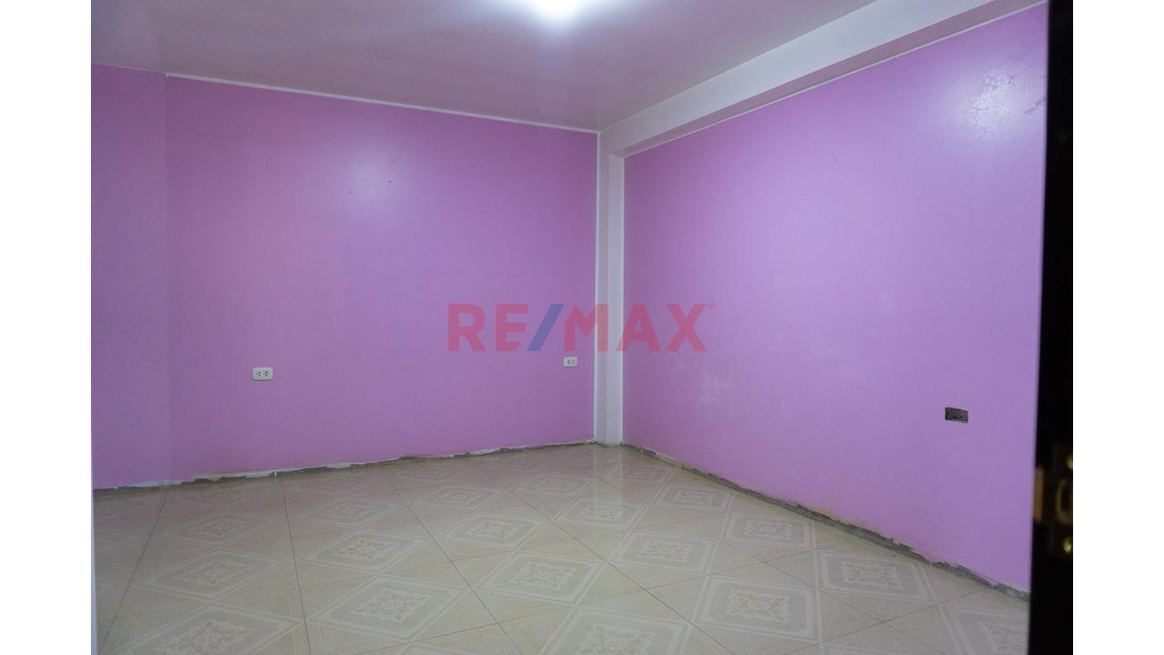 🏡 Venta Casa Comercial 2 Pisos + Azotea - 13