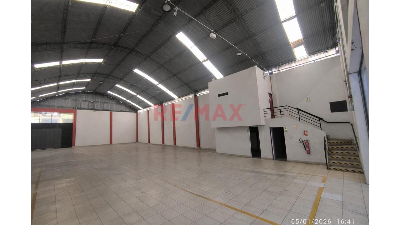 Se Alquila Local Industrial / Comercial De 937 M² En San Juan De Lurigancho - 8