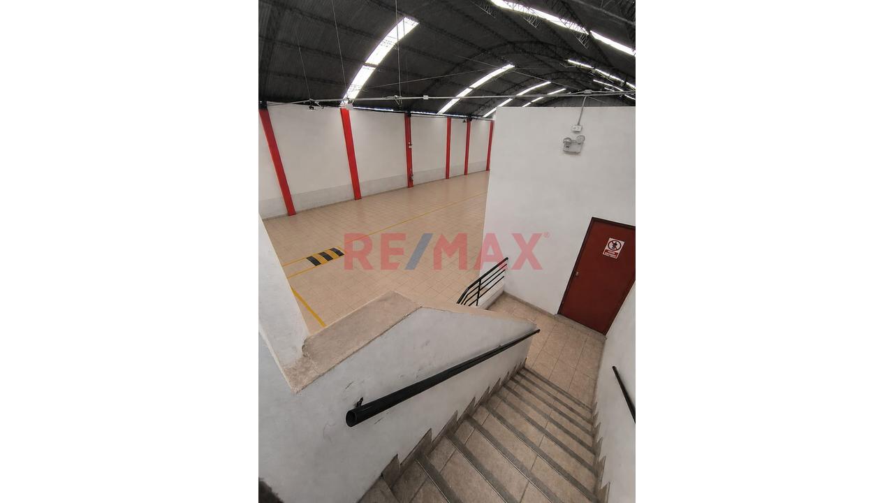 Se Alquila Local Industrial / Comercial De 937 M² En San Juan De Lurigancho - 10