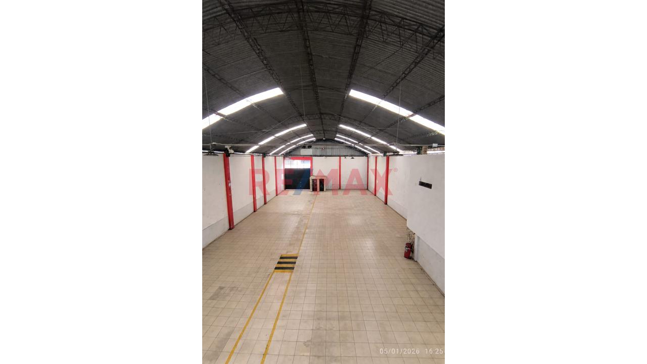 Se Alquila Local Industrial / Comercial De 937 M² En San Juan De Lurigancho - 6