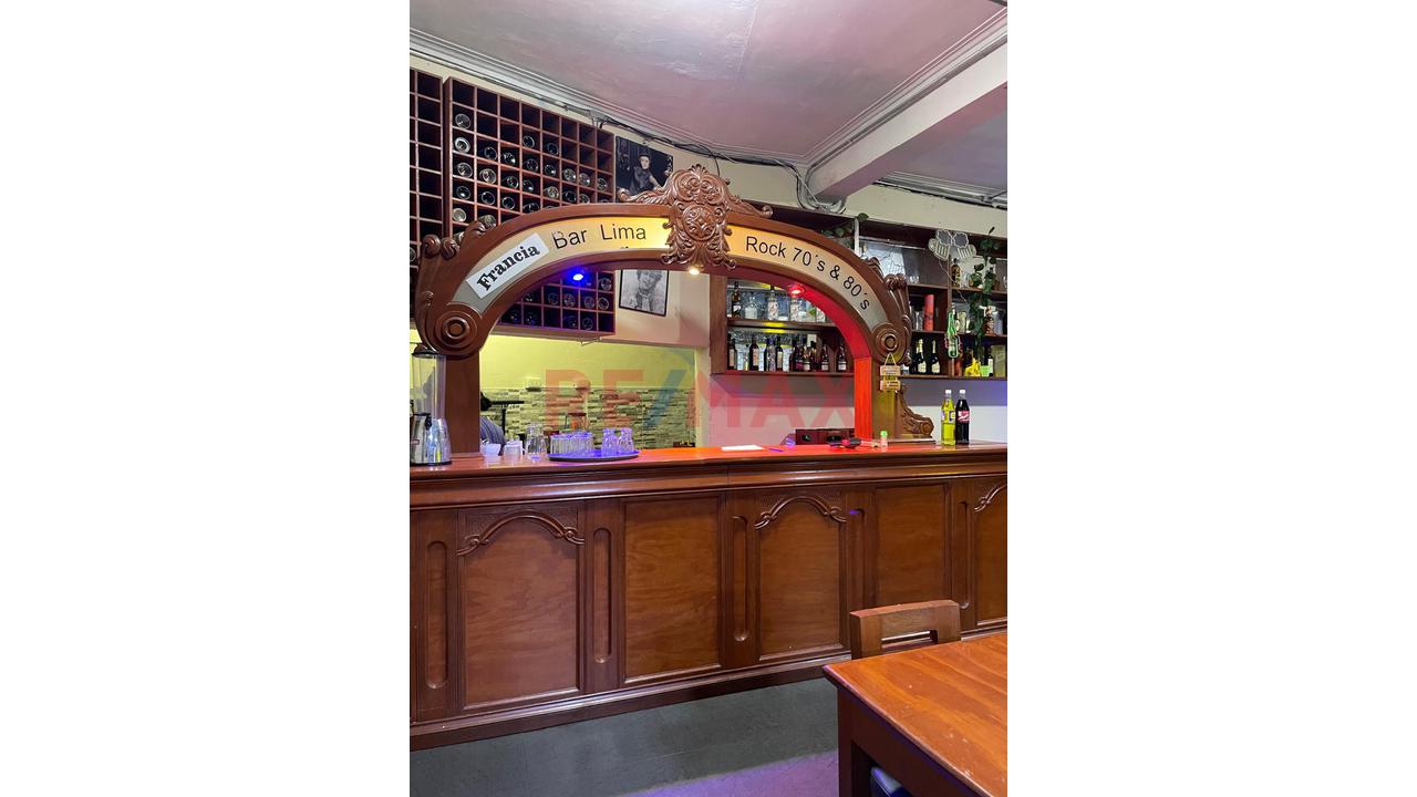 Se Vende Amplio Local Comercial - 5