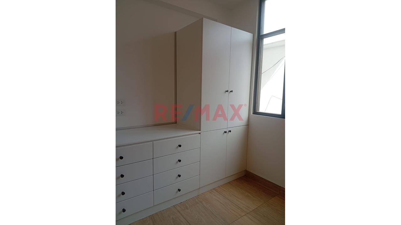 Hermoso Departamento En Venta Ubicado Entre 2 Avenidas Importantescomo La Avenida Carlos Izaguirre Y La Avenida Santa Rosa — foto 11