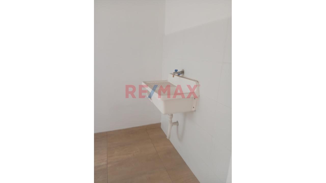 Hermoso Departamento En Venta Ubicado Entre 2 Avenidas Importantescomo La Avenida Carlos Izaguirre Y La Avenida Santa Rosa — foto 6