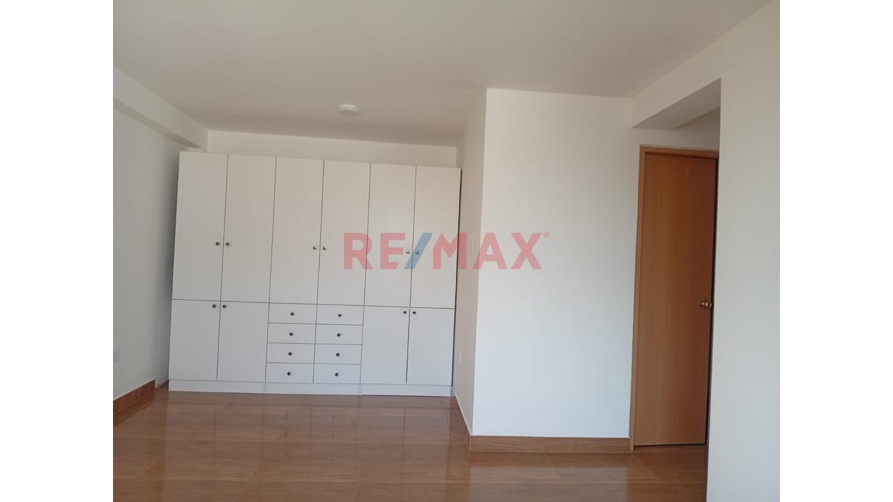 Hermoso Departamento En Venta Ubicado Entre 2 Avenidas Importantescomo La Avenida Carlos Izaguirre Y La Avenida Santa Rosa — foto 12