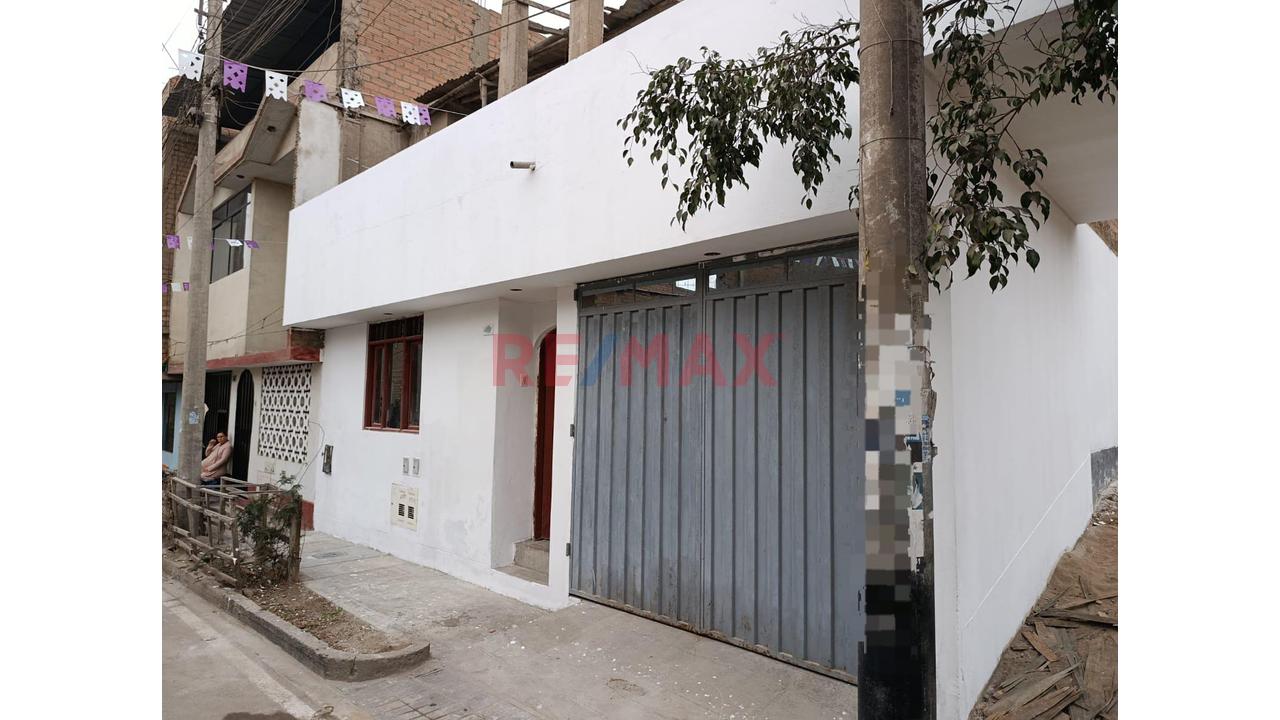 Casa De 160M Al Lado De Parque A 6 Cdras De Panamericana Norte — foto 4