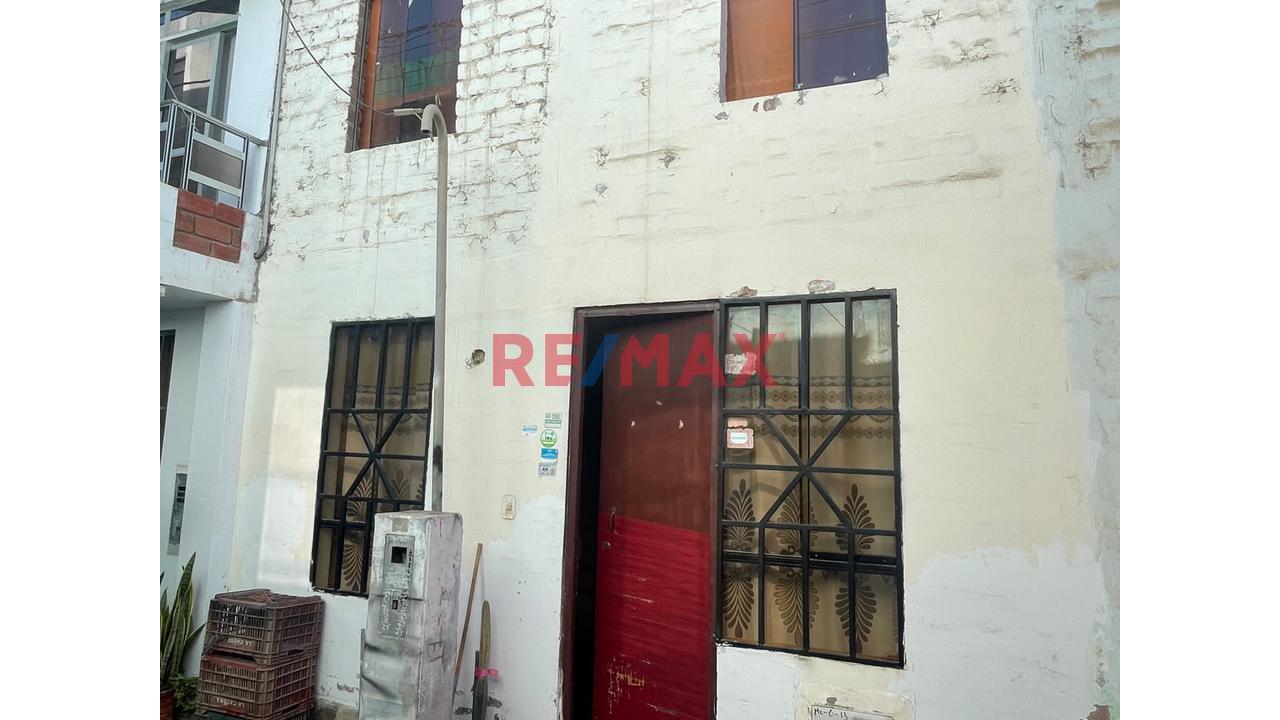 Se Vende Acogedora Casa En Urb. Los Viñedos – Chincha - 1
