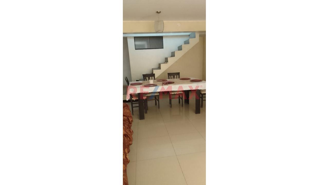 🏡 Casa De 2 Pisos En Venta | Amplios Espacios Y Excelente Ubicación En San Juan De Lurigancho — foto 2