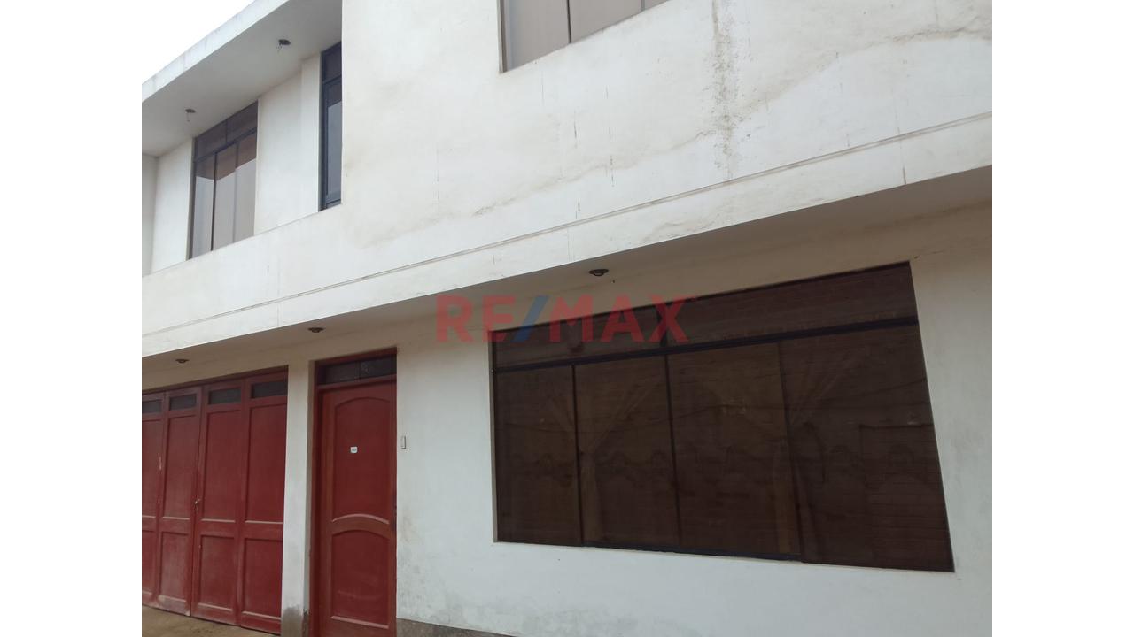 🏡 Casa De 2 Pisos En Venta | Amplios Espacios Y Excelente Ubicación En San Juan De Lurigancho — foto 7