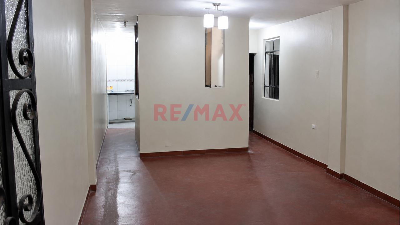 Venta De Departamento En San Martín De Porres, Avenida Perú Con 12 De Octubre — foto 3