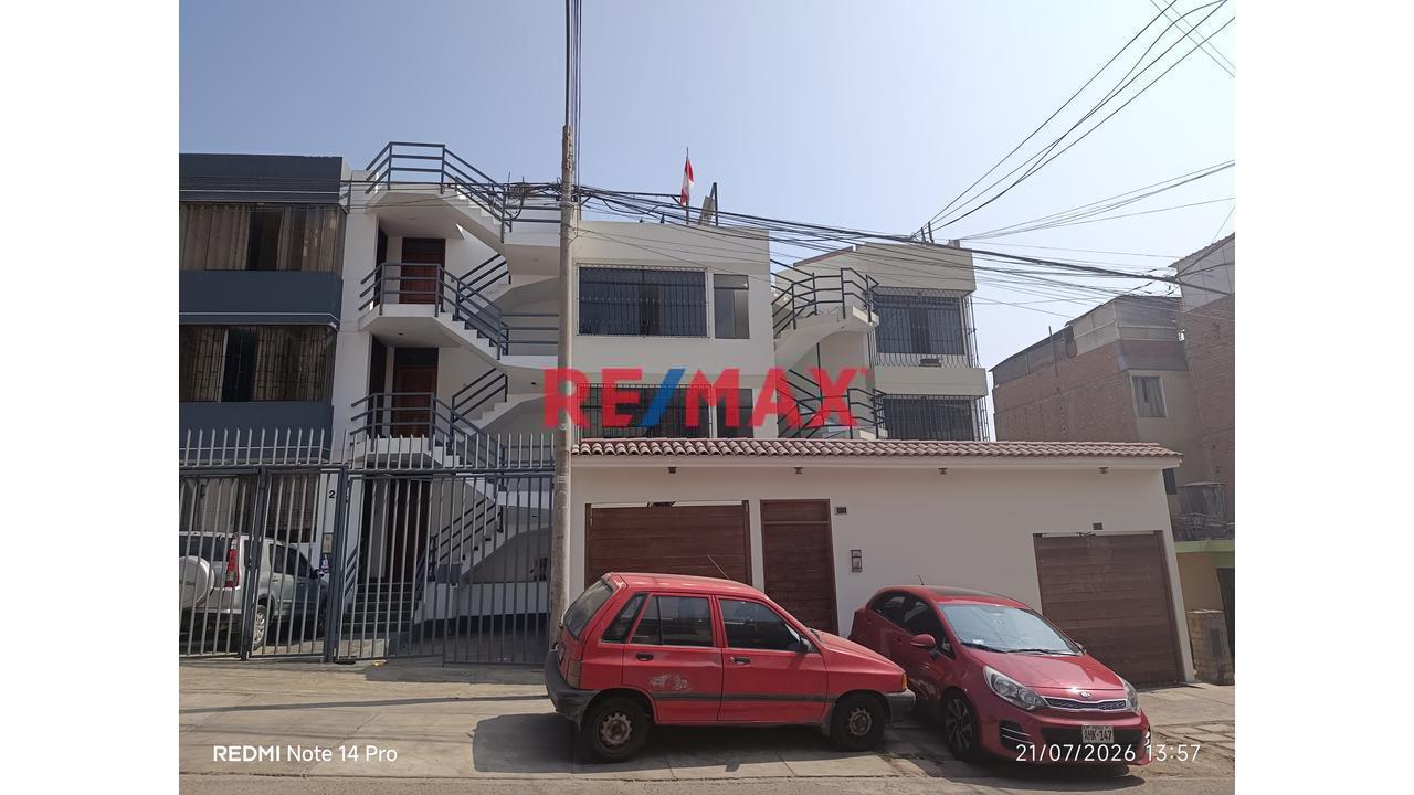 Venta De Amplio Departamento Cerca Av. Los Fresnos