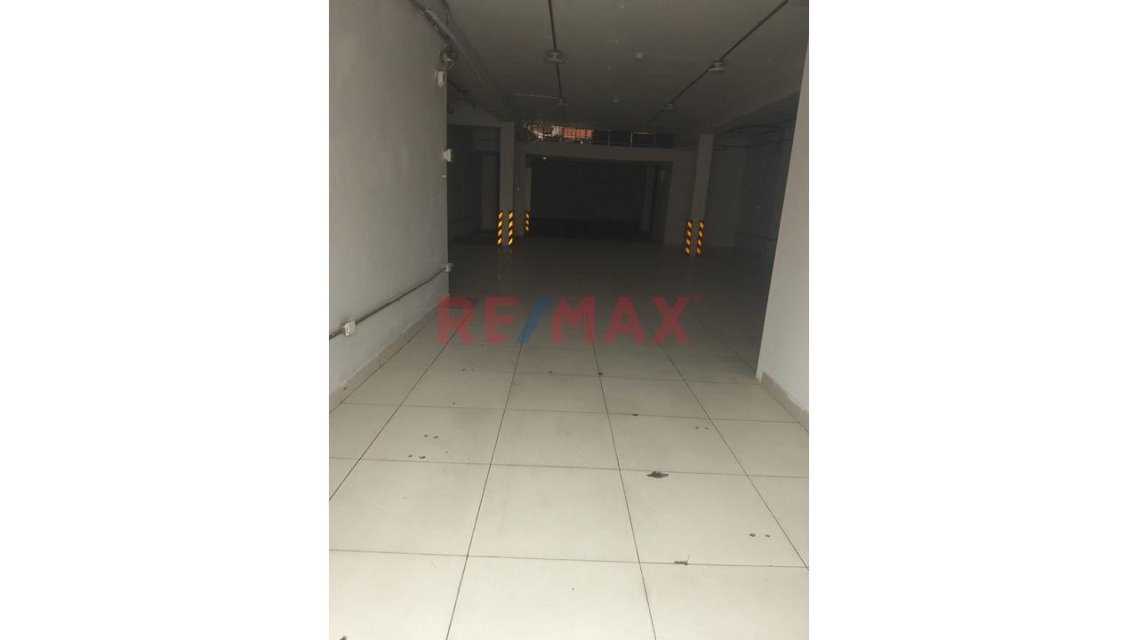 Alquilo Local Comercial En Pueblo Libre - 15